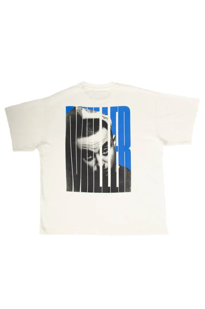 Vista trasera de la Camiseta Mac Miller. Camiseta streetwear oversized con hombros caídos. Algodón 100% orgánico en color Leche de coco.